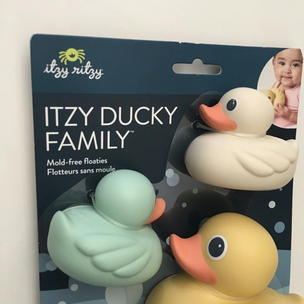Itzy Ritzy Itzy Ducky Family Bath Toy Set Floaties Soft Squeezable Watertight 6M